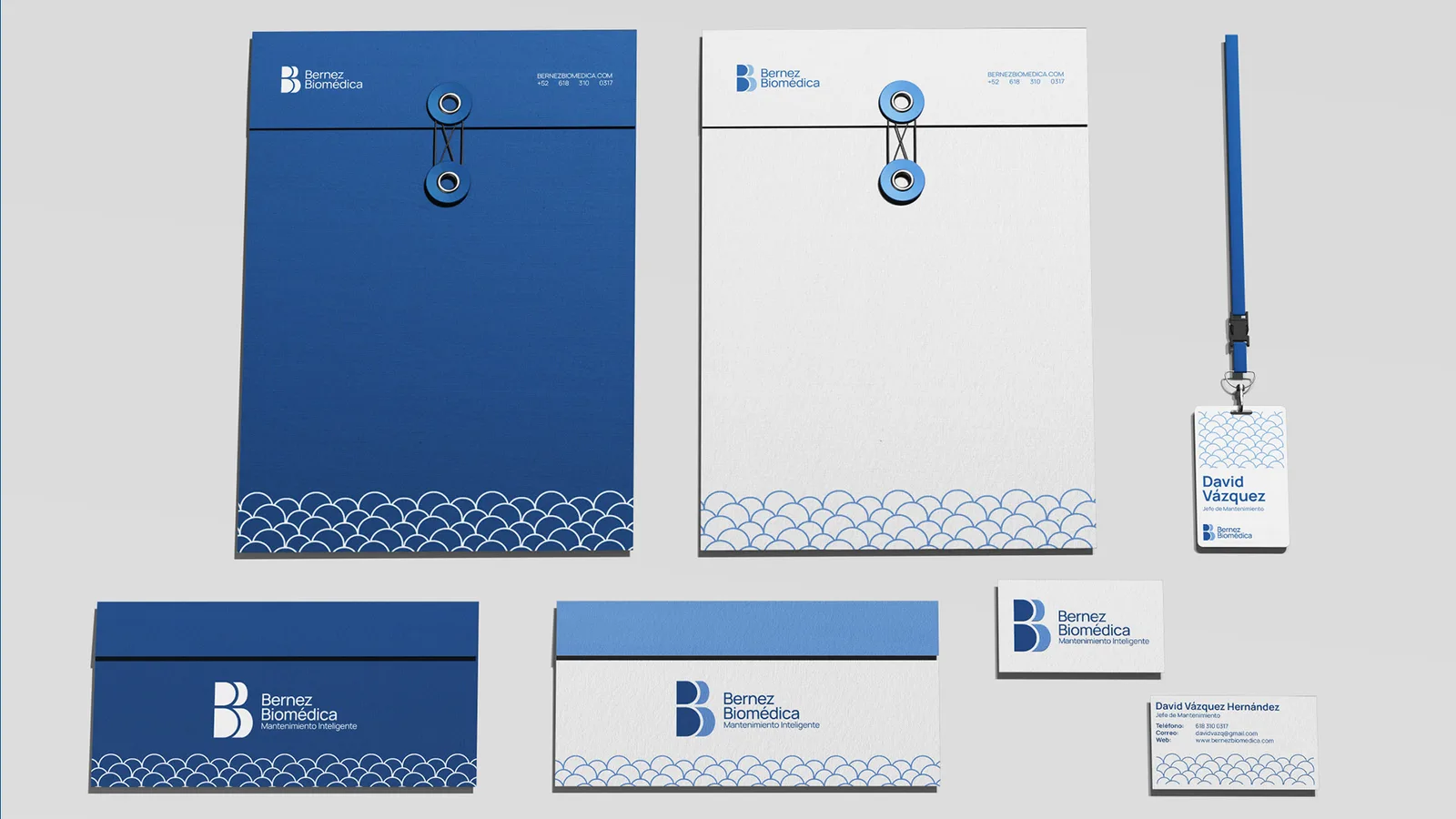 Papelería, credenciales y material de servicio.